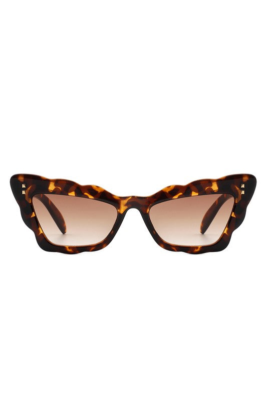 Irregular Wavy Fashion Cat Eye Sunglasses